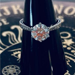 Women special ring